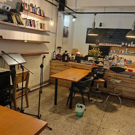 Formosa Backpackers Hostel & Apartment（青年民宿） Хуалянь Экстерьер фото