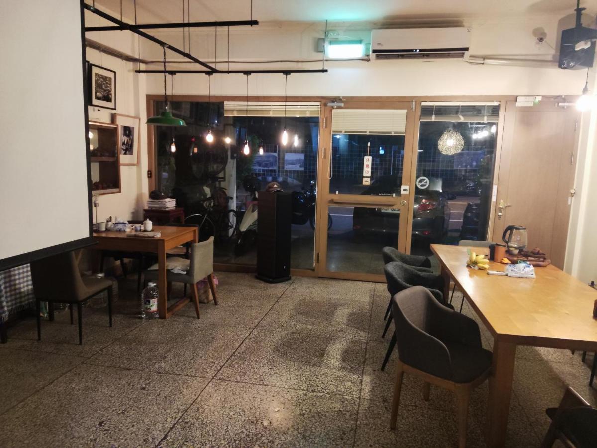 Formosa Backpackers Hostel & Apartment（青年民宿） Хуалянь Экстерьер фото