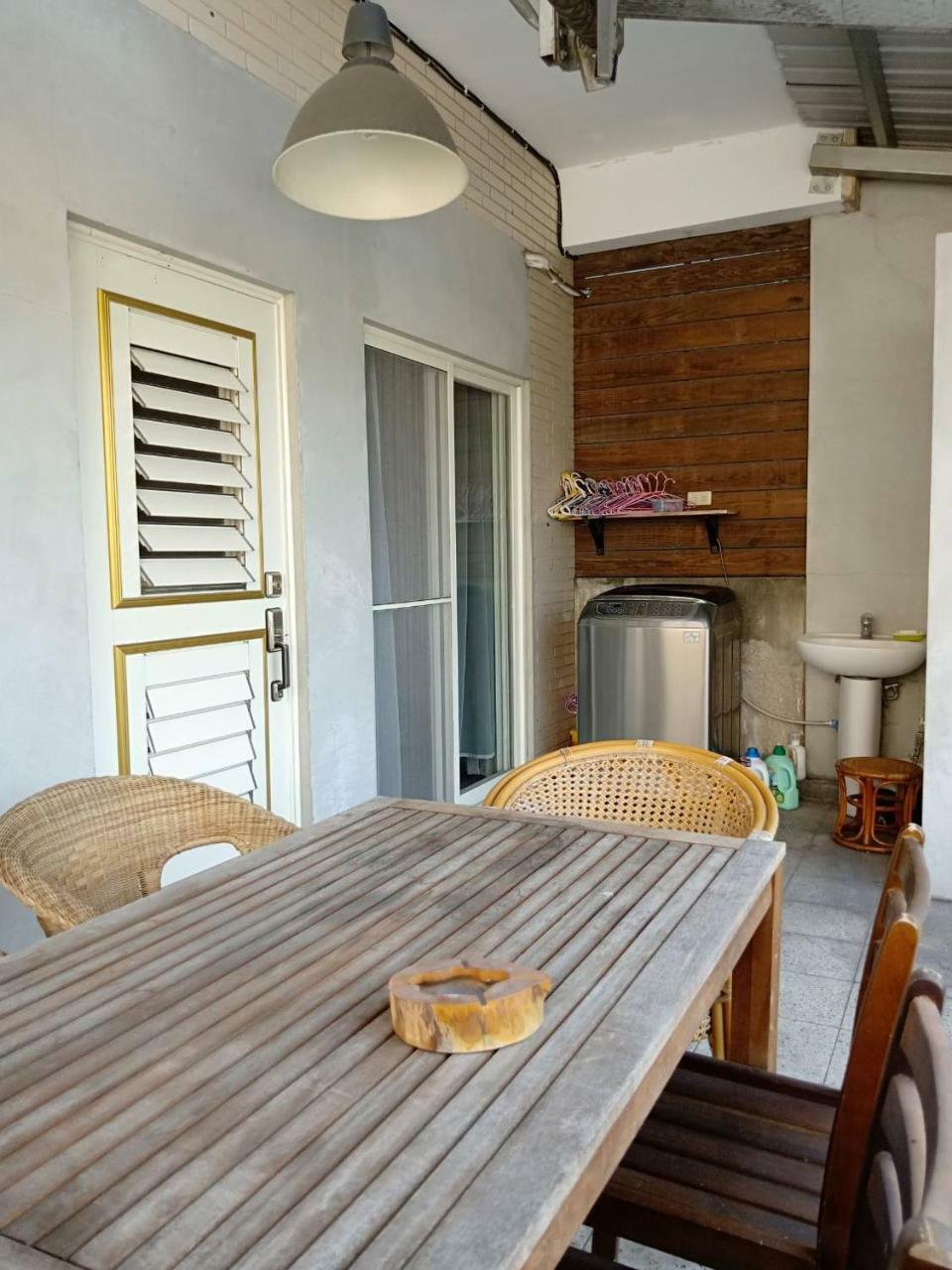 Formosa Backpackers Hostel & Apartment（青年民宿） Хуалянь Экстерьер фото
